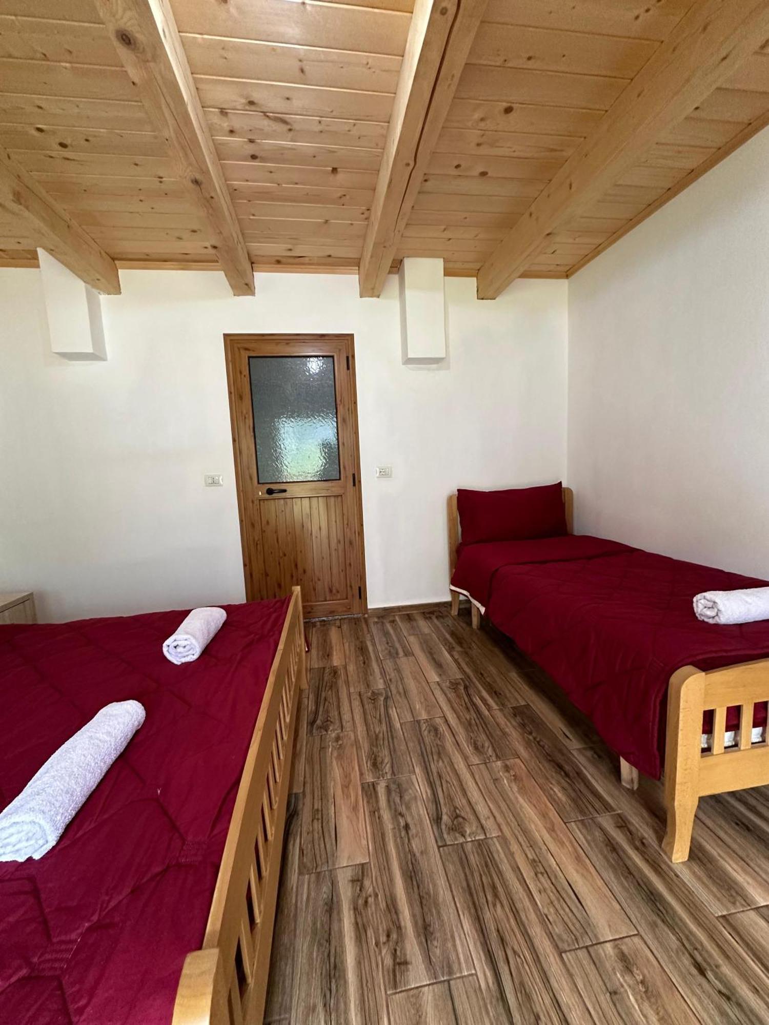 Bujtina Zici Hotel Theth Ngoại thất bức ảnh